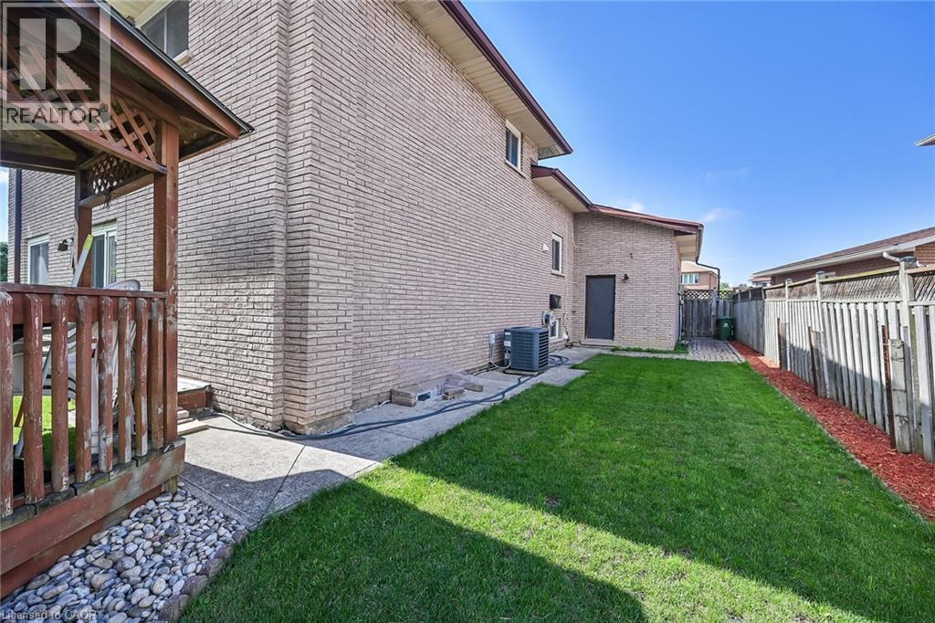 140 Solomon Crescent, Hamilton, Ontario  L8W 2G7 - Photo 46 - 40785593