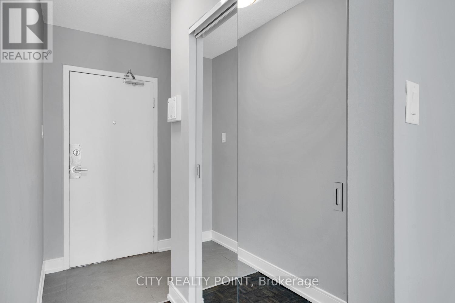 2503 - 33 Isabella Street, Toronto, Ontario  M4Y 2P7 - Photo 6 - C12512760