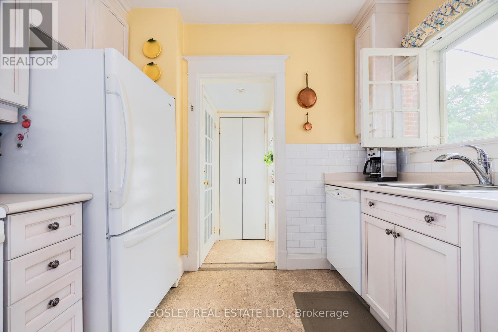 8 Dawlish Avenue, Toronto, Ontario  M4N 1H1 - Photo 14 - C12512848