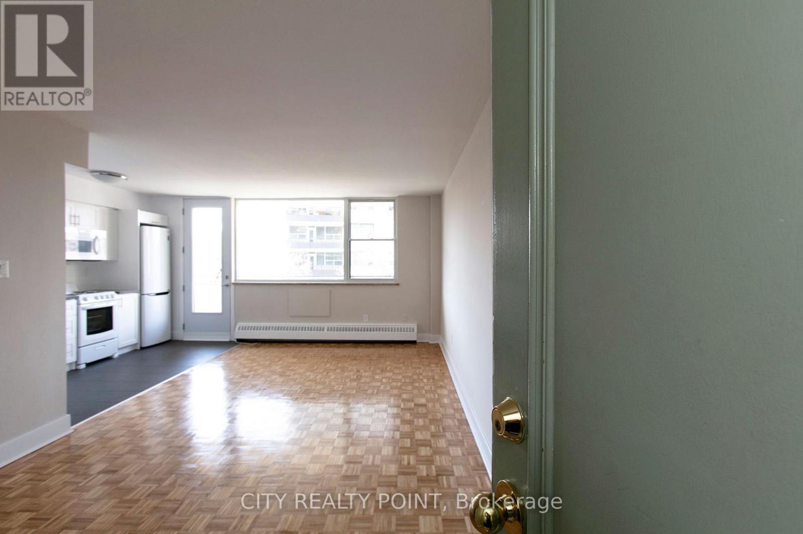 607 - 276 St George Street, Toronto, Ontario  M5R 2P6 - Photo 11 - C12512900