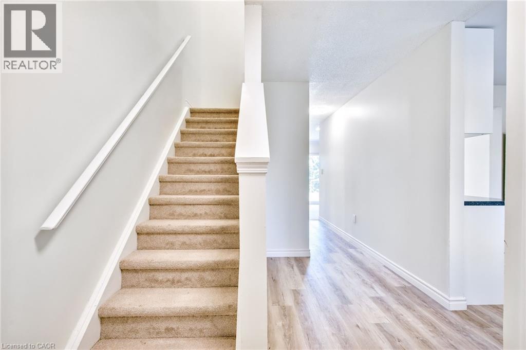 65 Dorchester Boulevard Unit# 23, St. Catharines, Ontario  L2M 7T4 - Photo 5 - 40742835