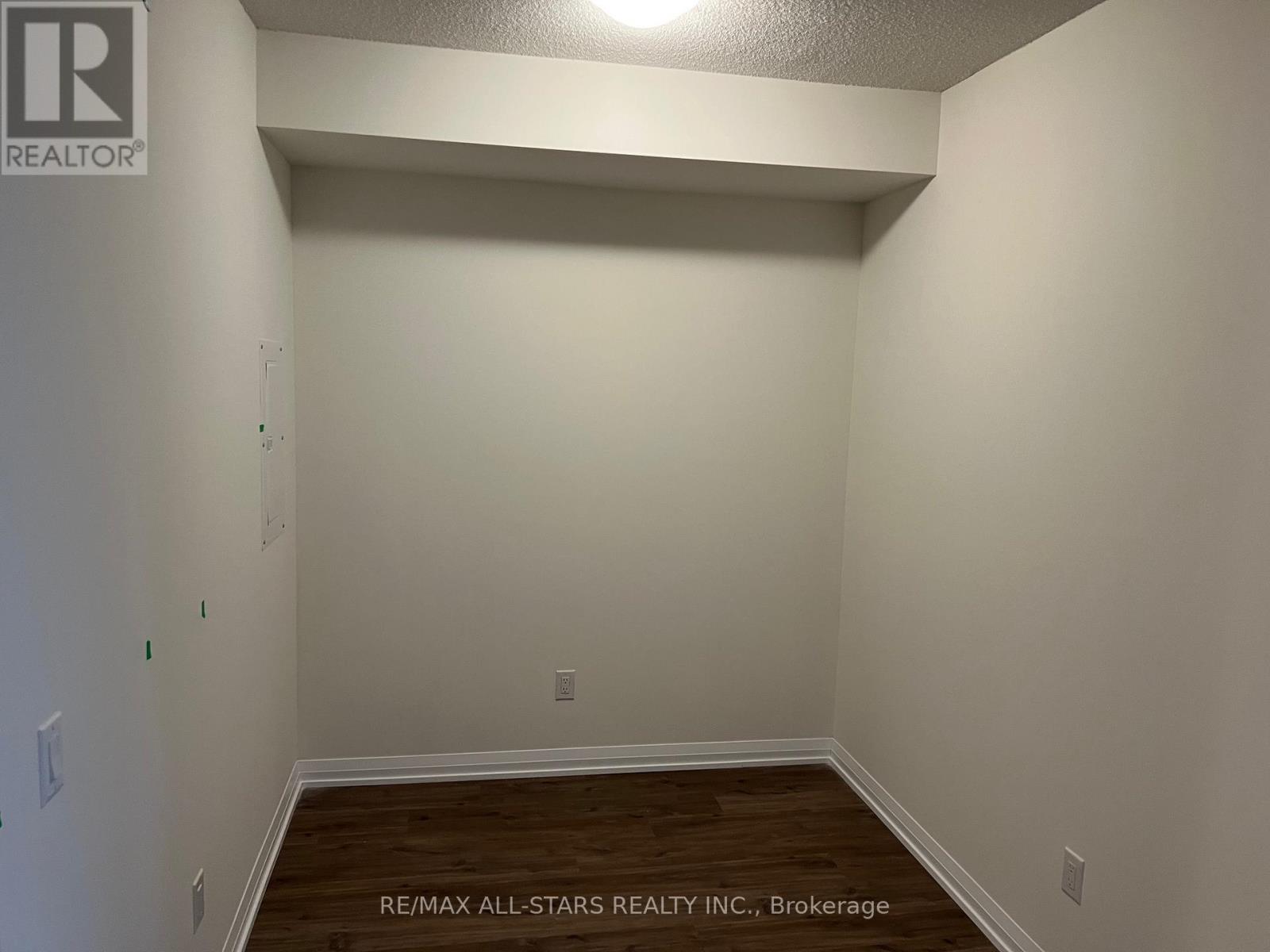 2123 - 3270 Sheppard Avenue E, Toronto, Ontario  M1T 0B3 - Photo 4 - E12512776