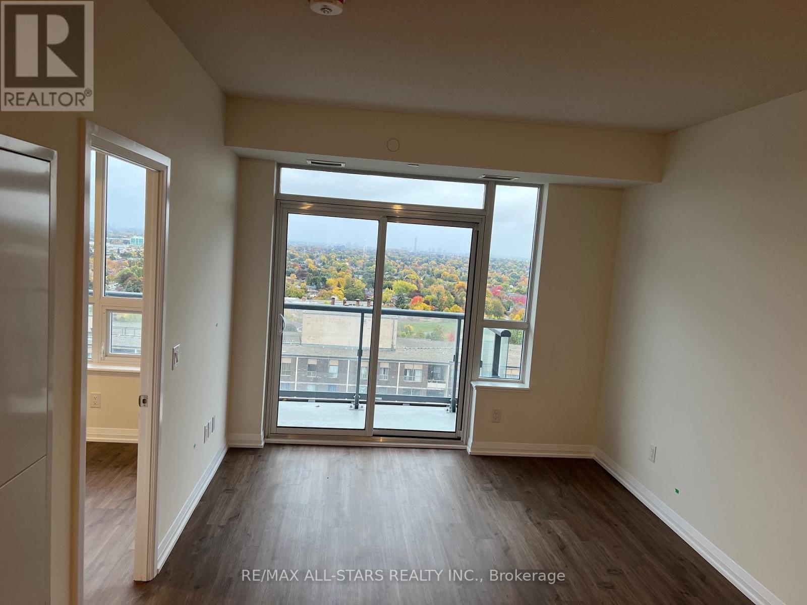 2123 - 3270 Sheppard Avenue E, Toronto, Ontario  M1T 0B3 - Photo 6 - E12512776