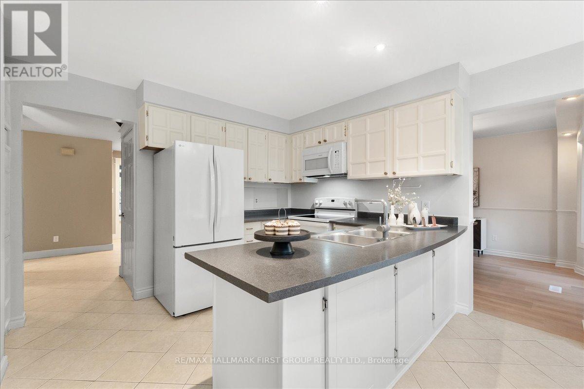 1239 Fieldstone Circle, Pickering, Ontario  L1X 1B9 - Photo 9 - E12512784