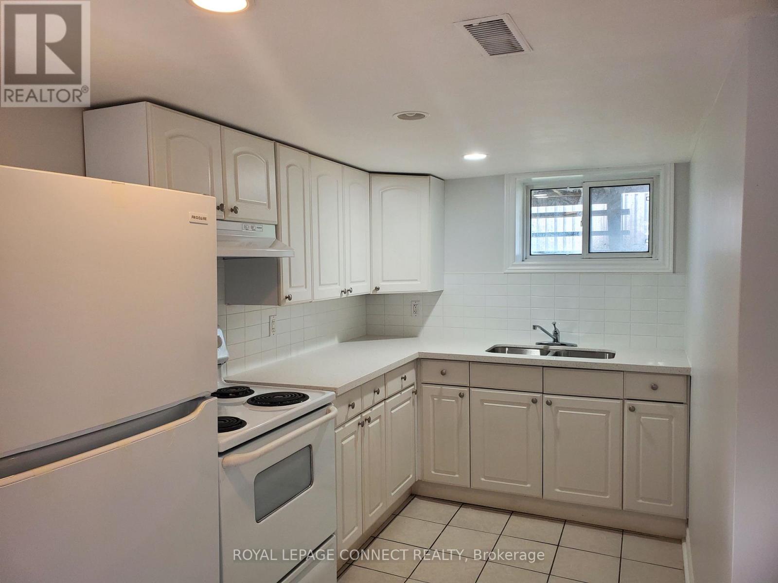 BSMT - 44 BILLINGSGATE CRESCENT, Ajax, Ontario