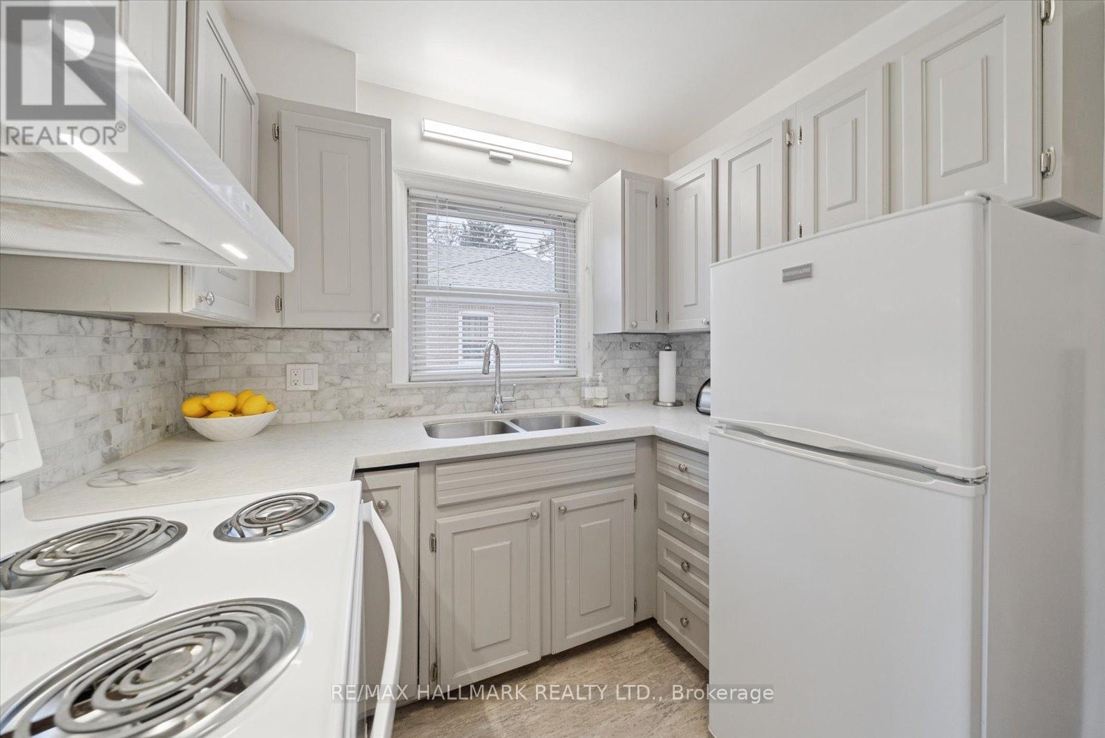 16 Park Street, Toronto, Ontario  M1N 2N2 - Photo 13 - E12512954