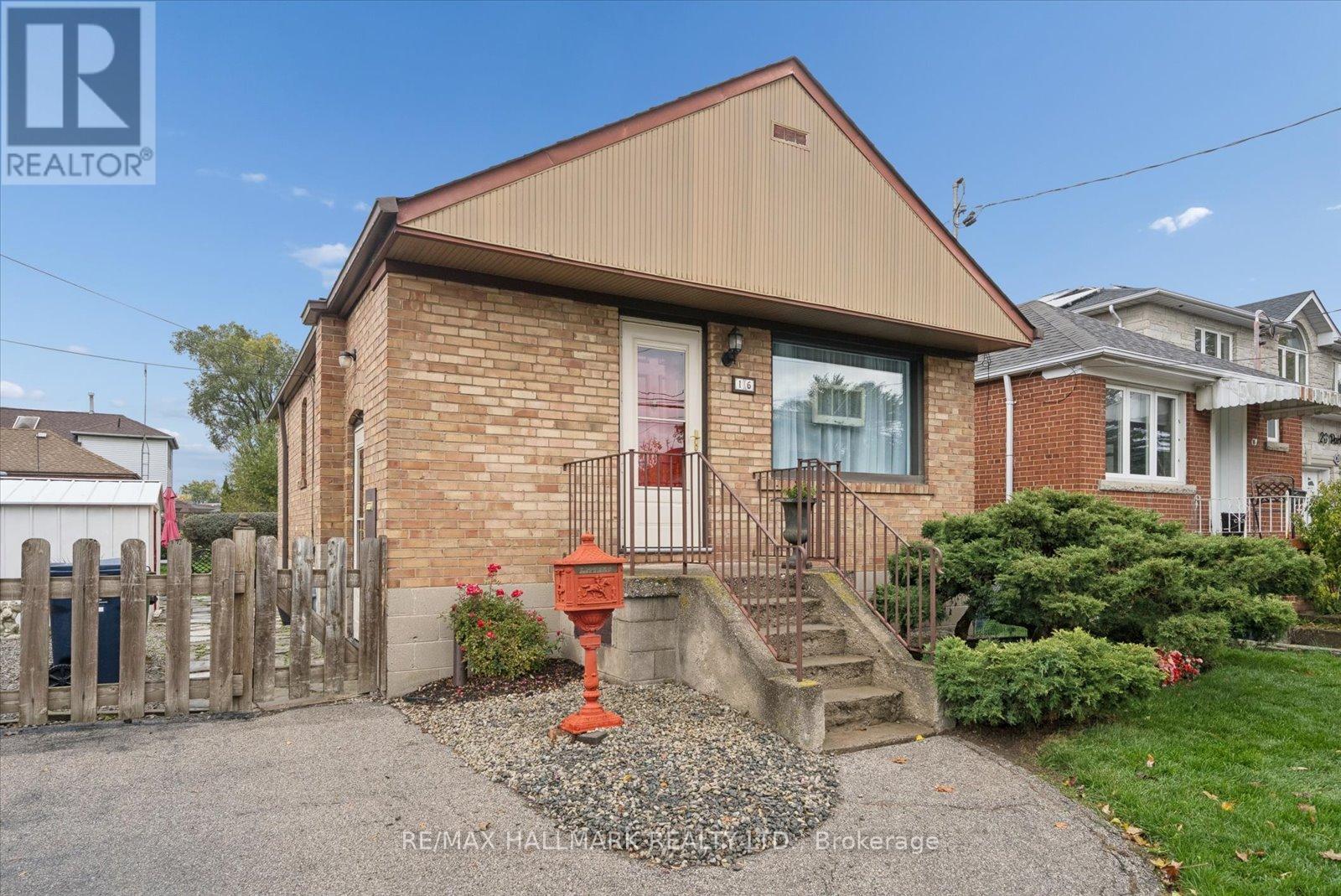 16 Park Street, Toronto, Ontario  M1N 2N2 - Photo 2 - E12512954
