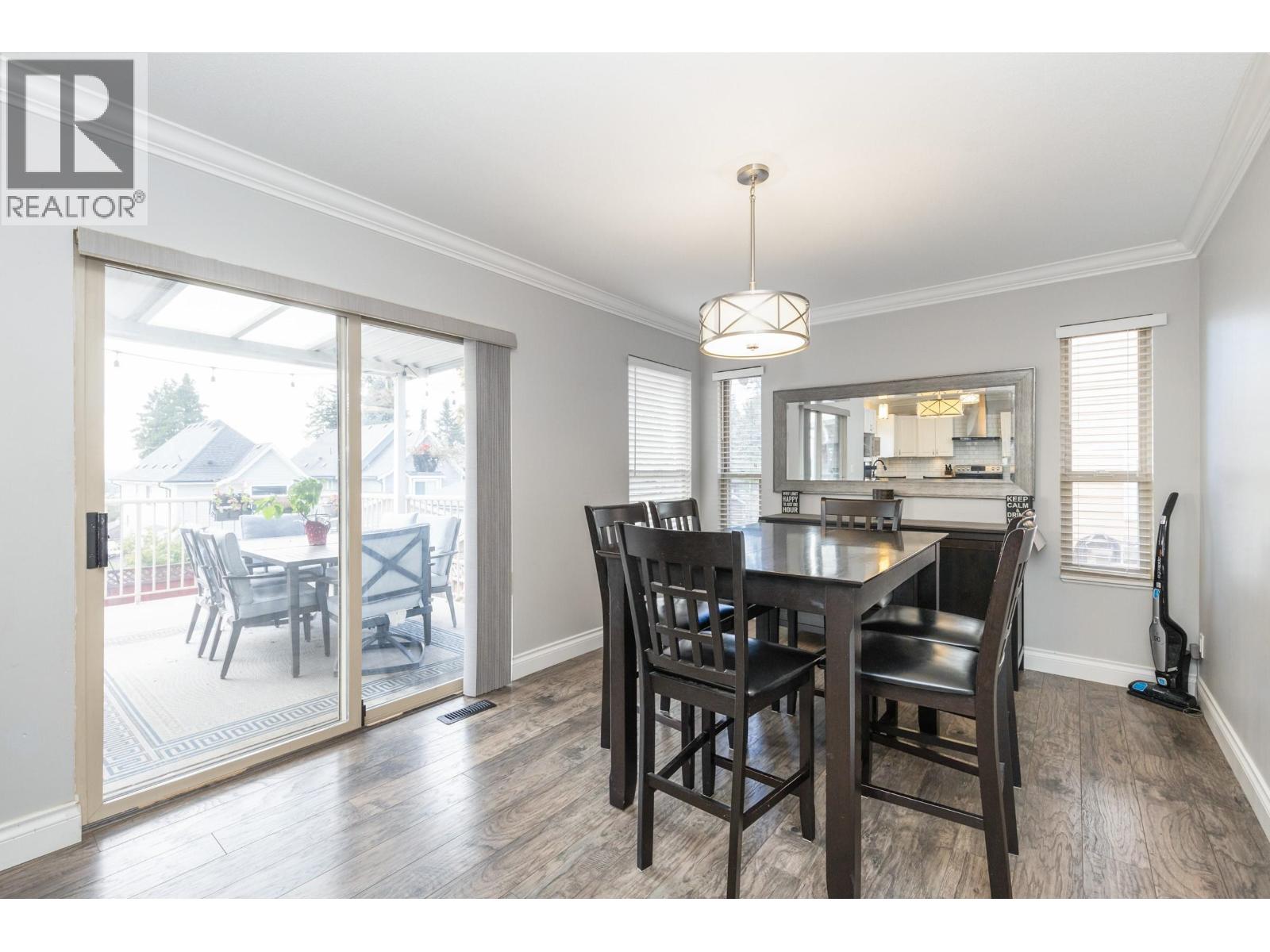 1020 Stewart Avenue, Coquitlam, British Columbia  V3K 2N6 - Photo 8 - R3059197