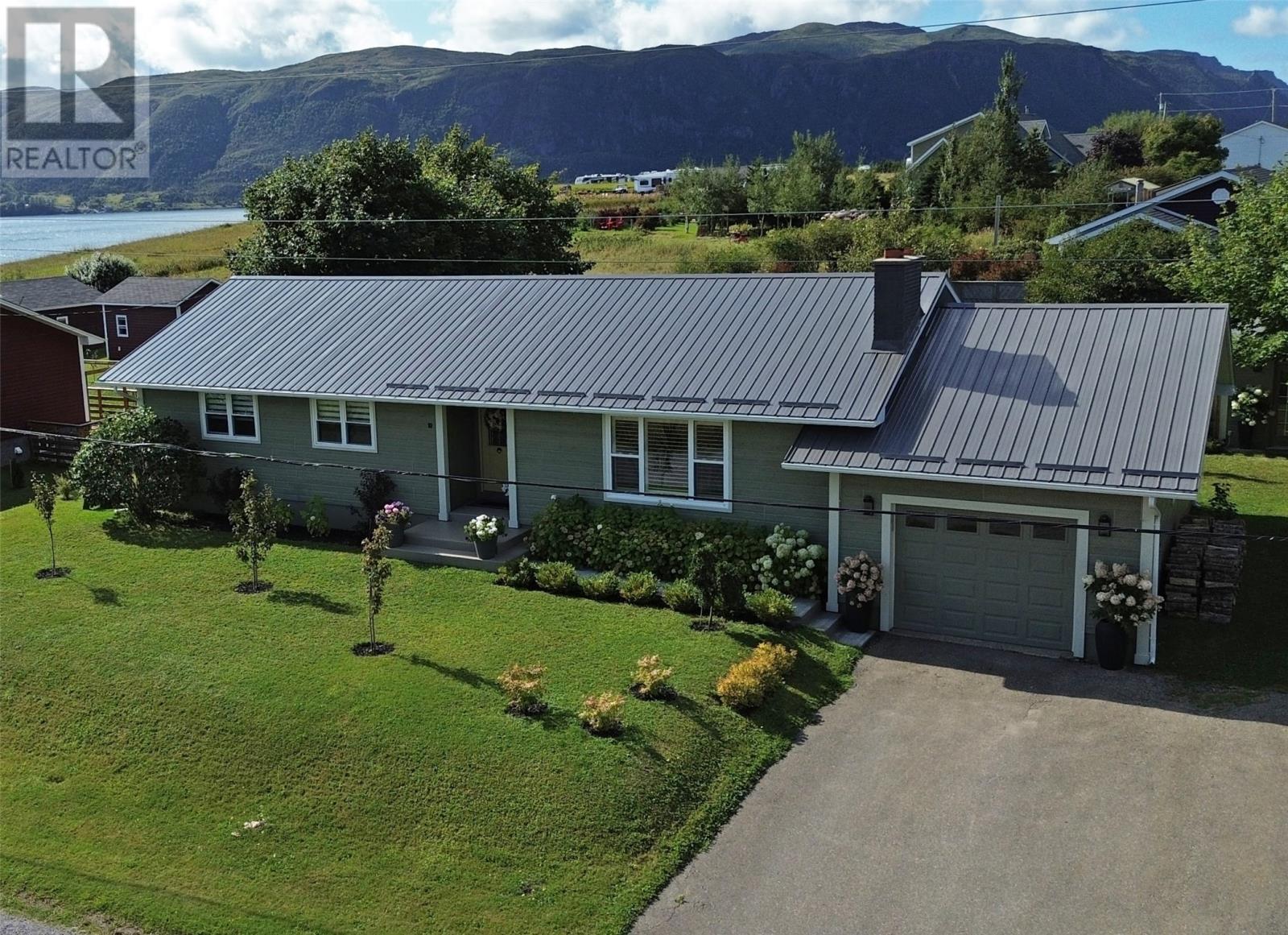 10 Budgen's Cove Road, Norris Point, Newfoundland & Labrador  A0K 3V0 - Photo 2 - 1291244