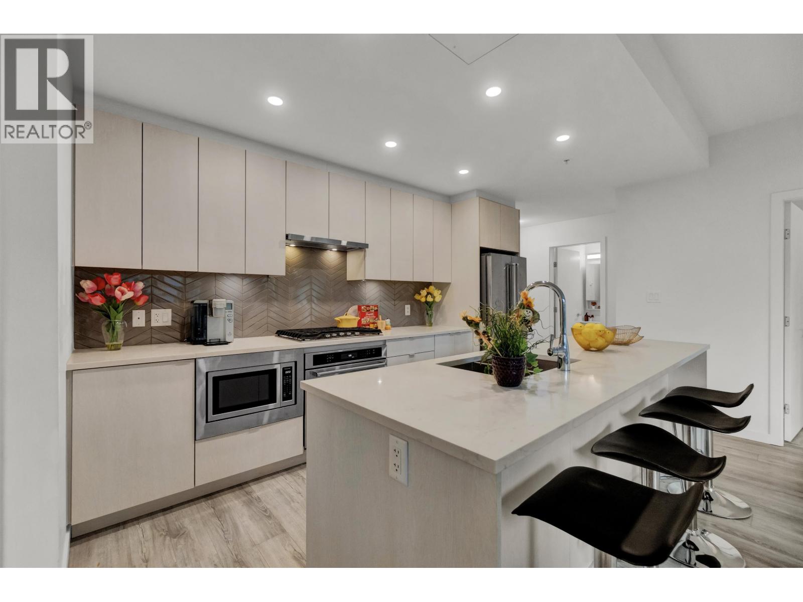 108 717 Breslay Street, Coquitlam, British Columbia V3J 0J3 - Photo 9 - R3055655