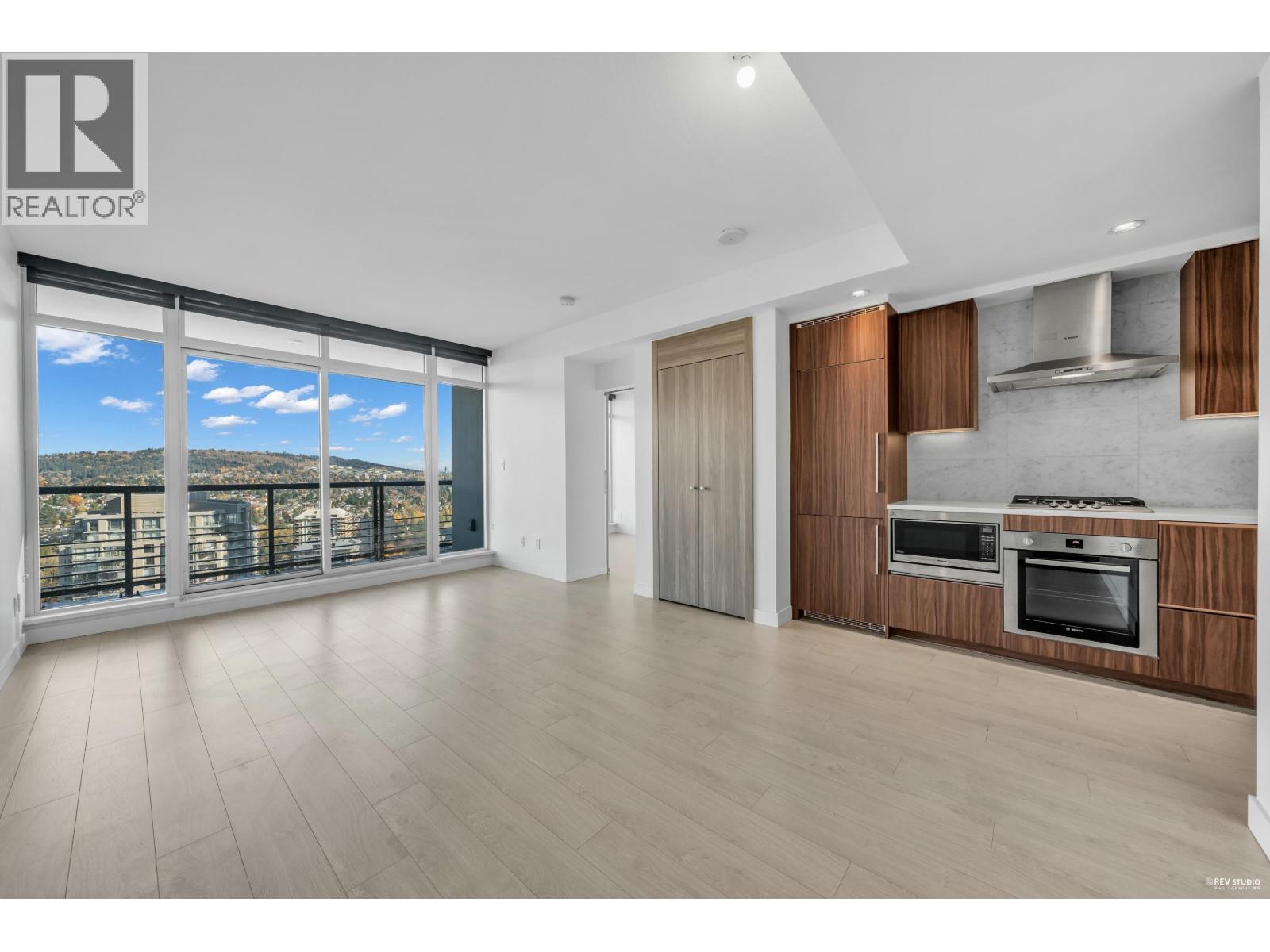 3110 4730 Lougheed Highway, Burnaby, British Columbia  V5C 0M9 - Photo 2 - R3064770