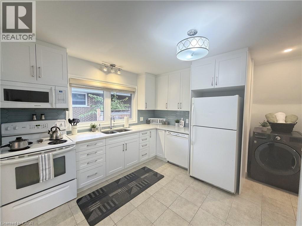 15 Duncairn Avenue Unit# Main, Kitchener, Ontario  N2M 4S5 - Photo 2 - 40785936