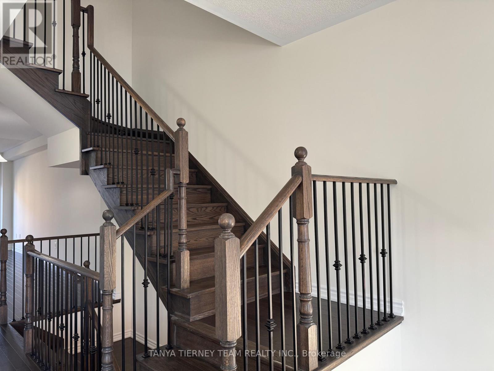 288 Carnwith Drive E, Whitby, Ontario  L1M 2L6 - Photo 11 - E12510126