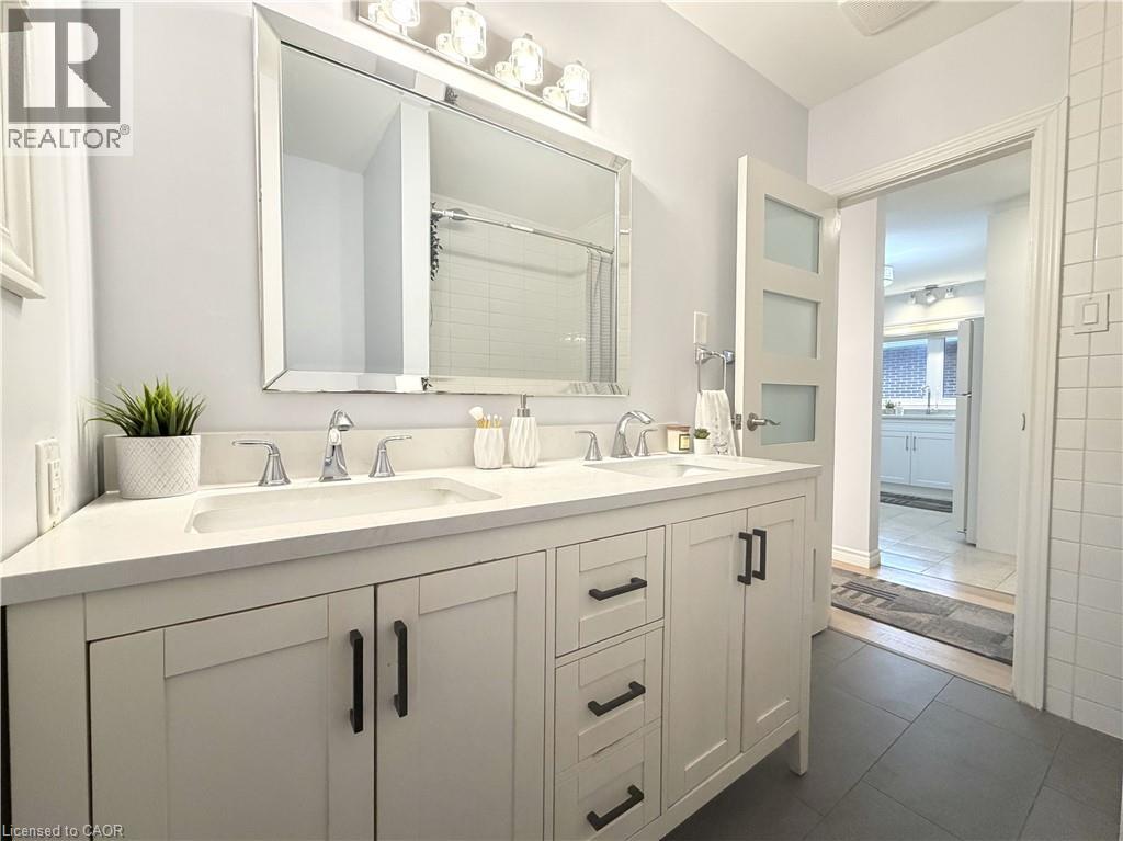 15 Duncairn Avenue Unit# Main, Kitchener, Ontario  N2M 4S5 - Photo 16 - 40785936