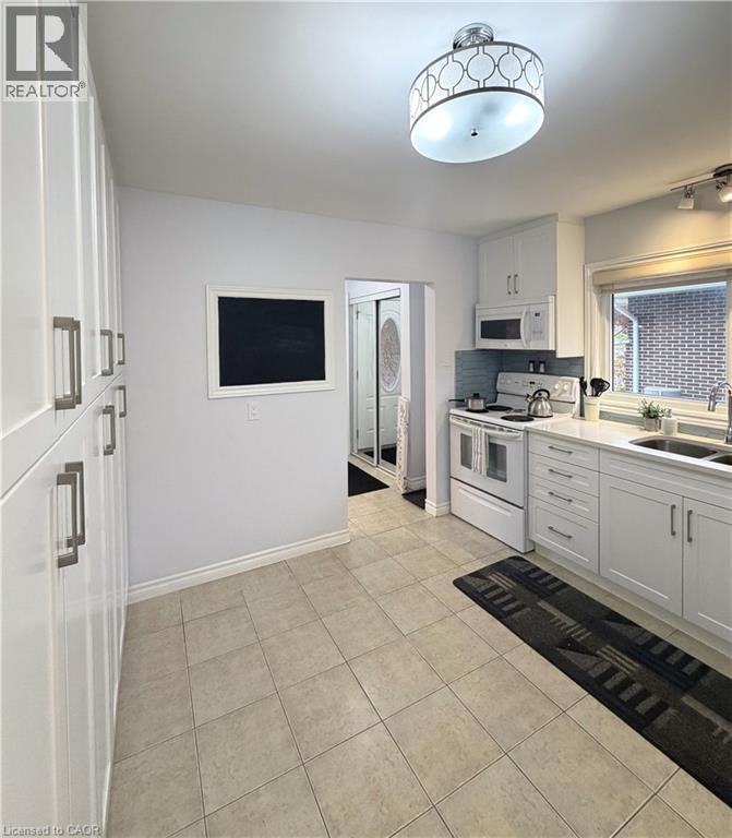 15 Duncairn Avenue Unit# Main, Kitchener, Ontario  N2M 4S5 - Photo 6 - 40785936