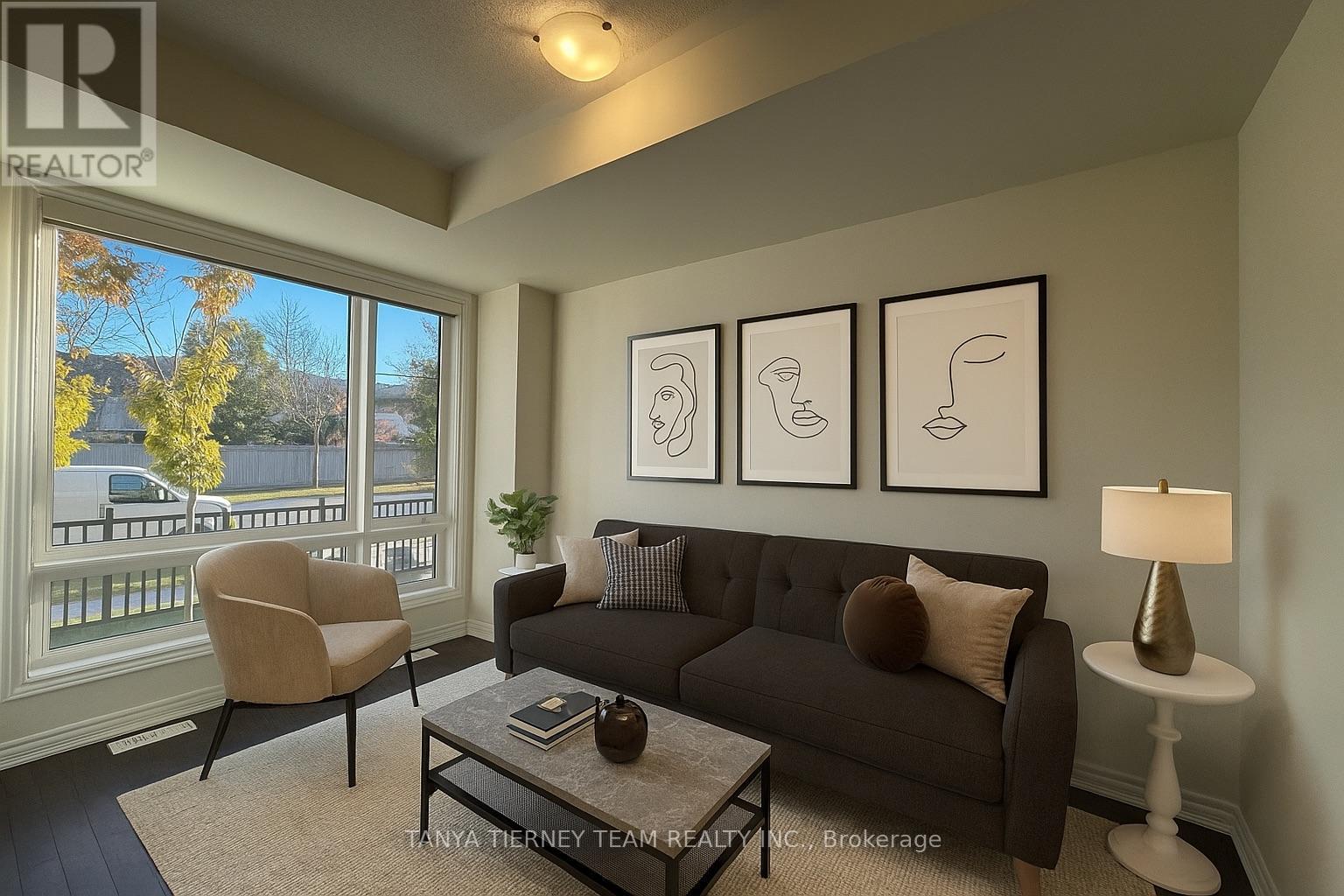 288 Carnwith Drive E, Whitby, Ontario  L1M 2L6 - Photo 4 - E12510126