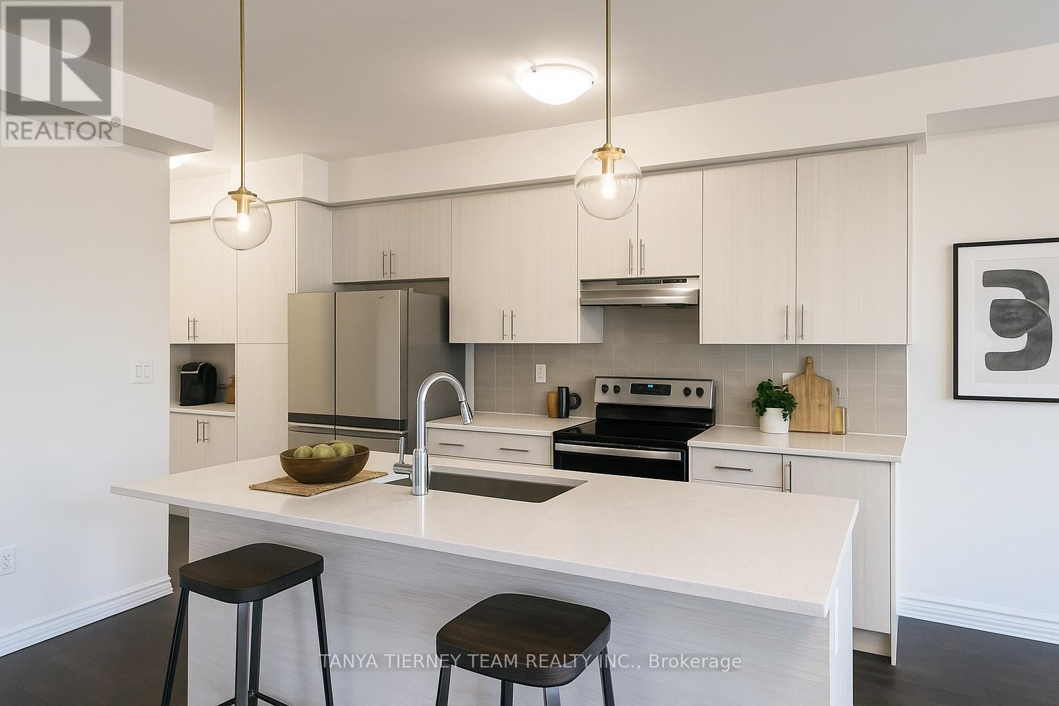 288 Carnwith Drive E, Whitby, Ontario  L1M 2L6 - Photo 6 - E12510126