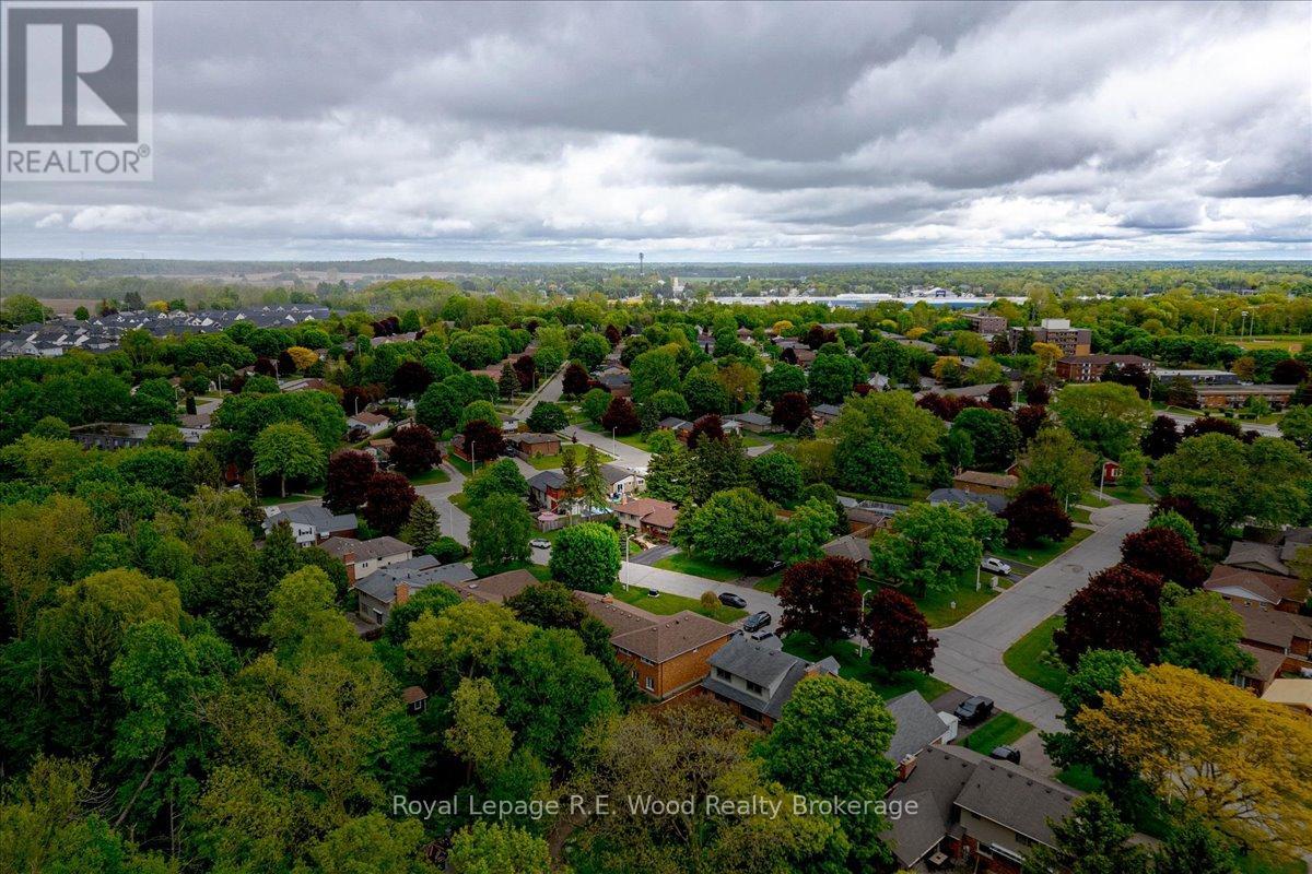 32 Devon Court, Tillsonburg, Ontario  N4G 4K6 - Photo 22 - X12427789
