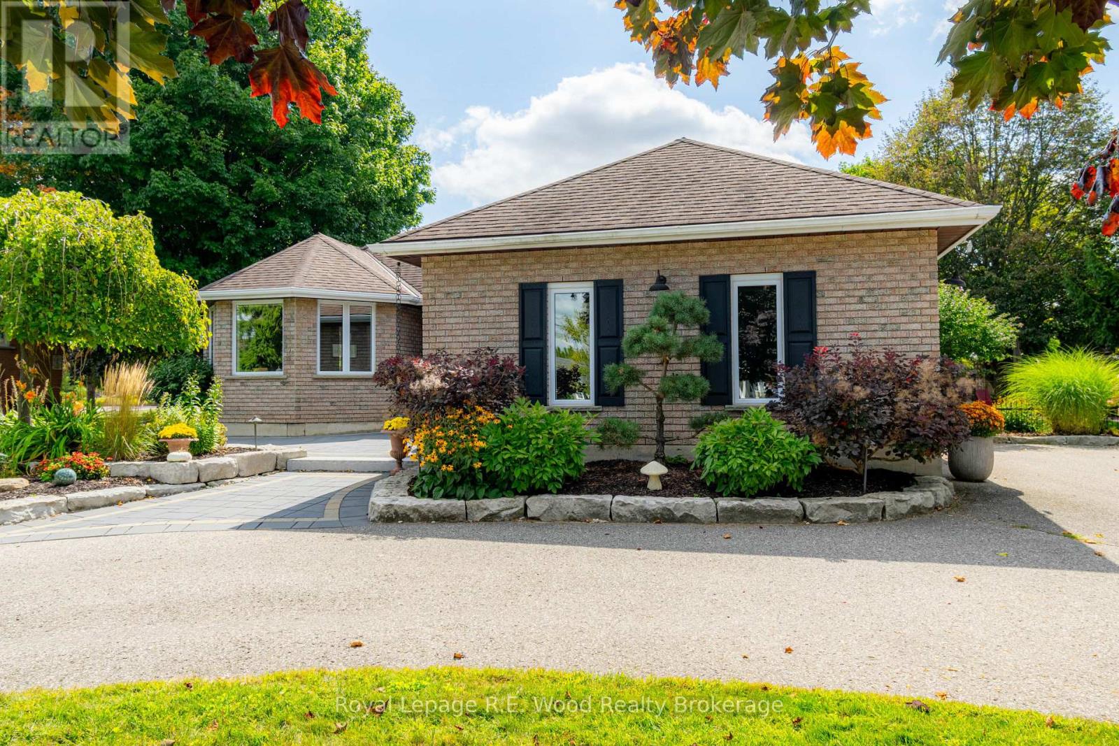 270 Talbot Street, Norfolk, Ontario  N0J 1E0 - Photo 1 - X12420373