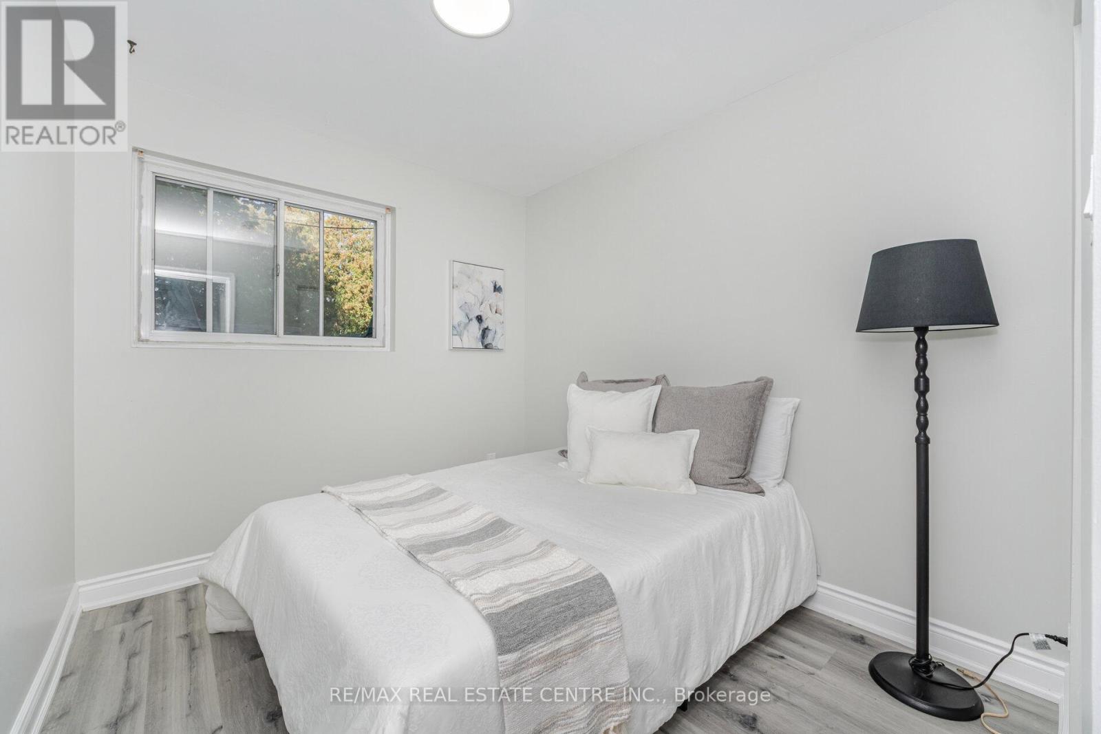 34 Windermere Court, Brampton, Ontario  L6X 2L6 - Photo 27 - W12436072