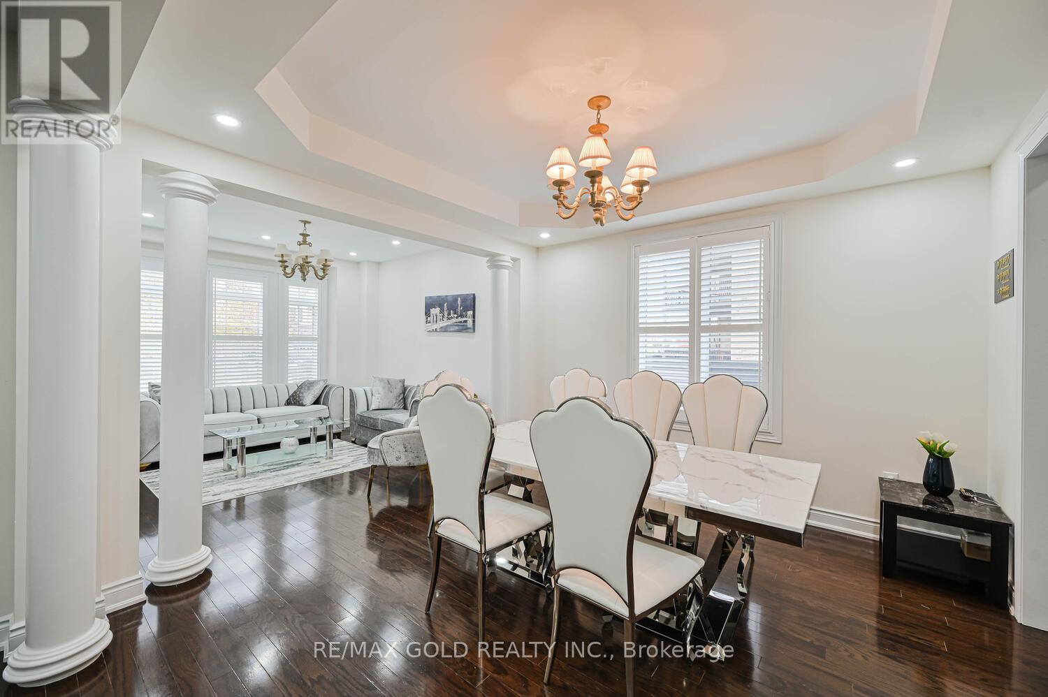 37 Scotchmere Crescent, Brampton, Ontario  L6P 3A6 - Photo 11 - W12492052