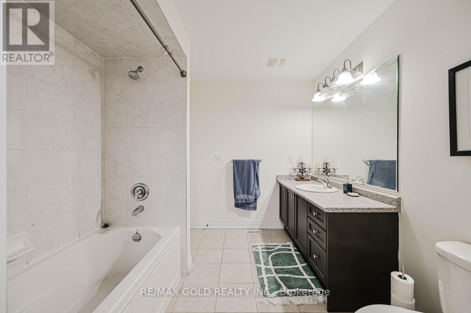 37 Scotchmere Crescent, Brampton, Ontario  L6P 3A6 - Photo 34 - W12492052