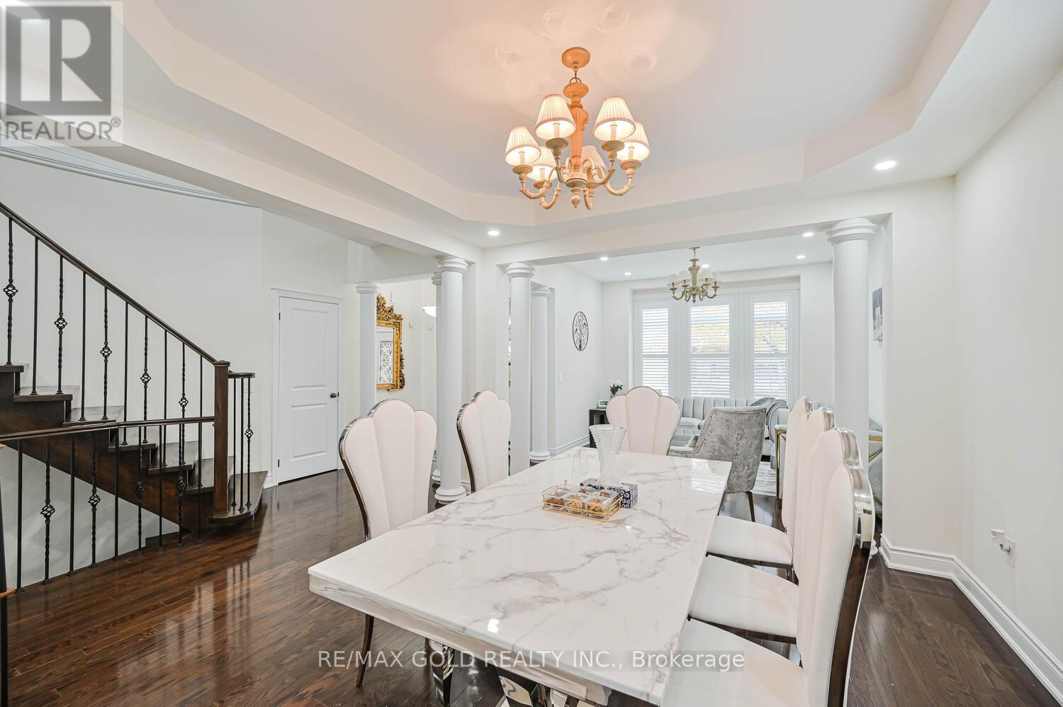 37 Scotchmere Crescent, Brampton, Ontario  L6P 3A6 - Photo 12 - W12492052