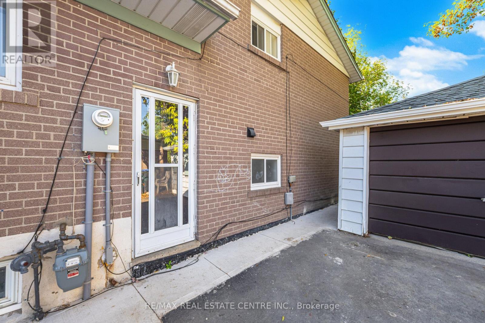 34 Windermere Court, Brampton, Ontario  L6X 2L6 - Photo 45 - W12436072