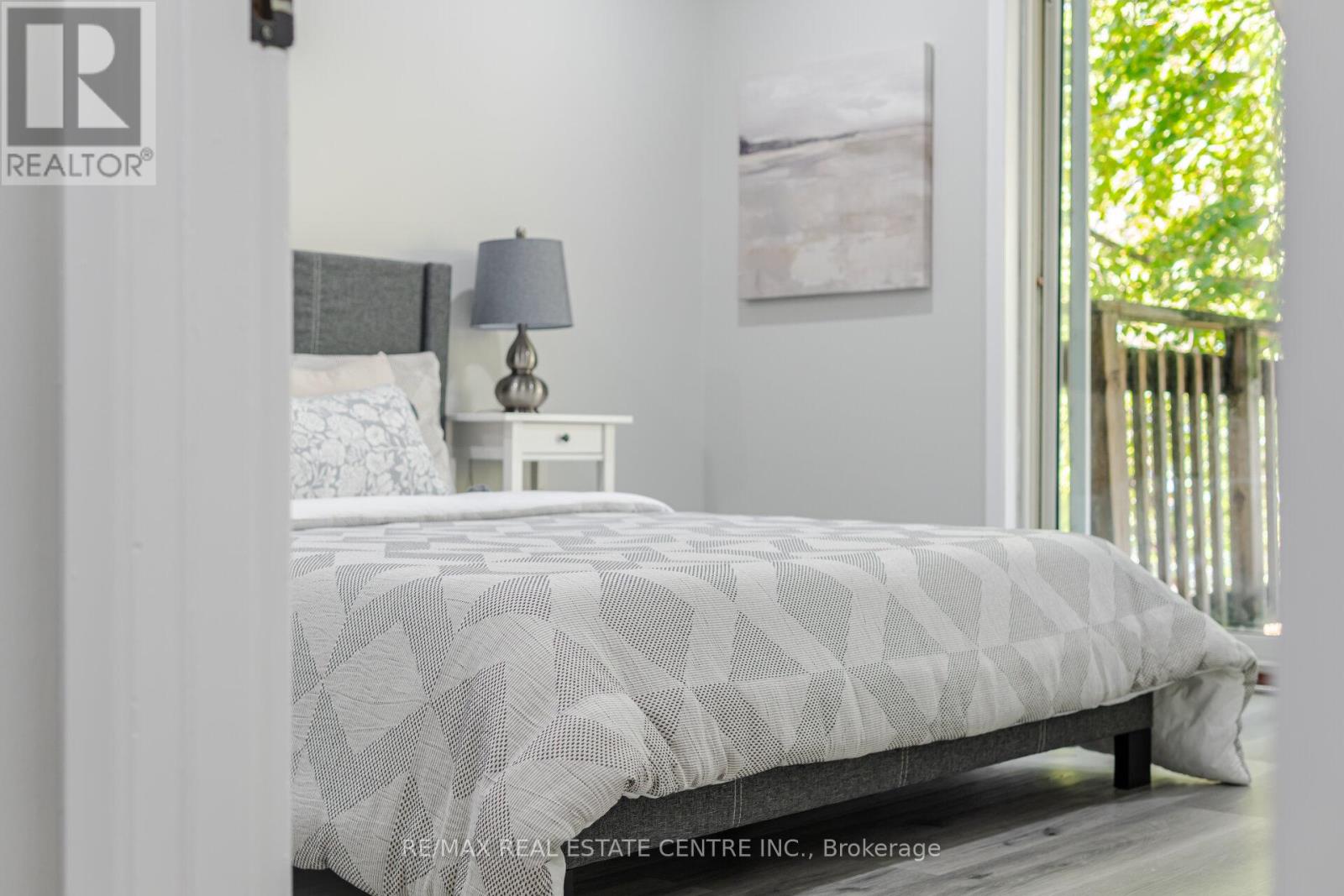 34 Windermere Court, Brampton, Ontario  L6X 2L6 - Photo 20 - W12436072