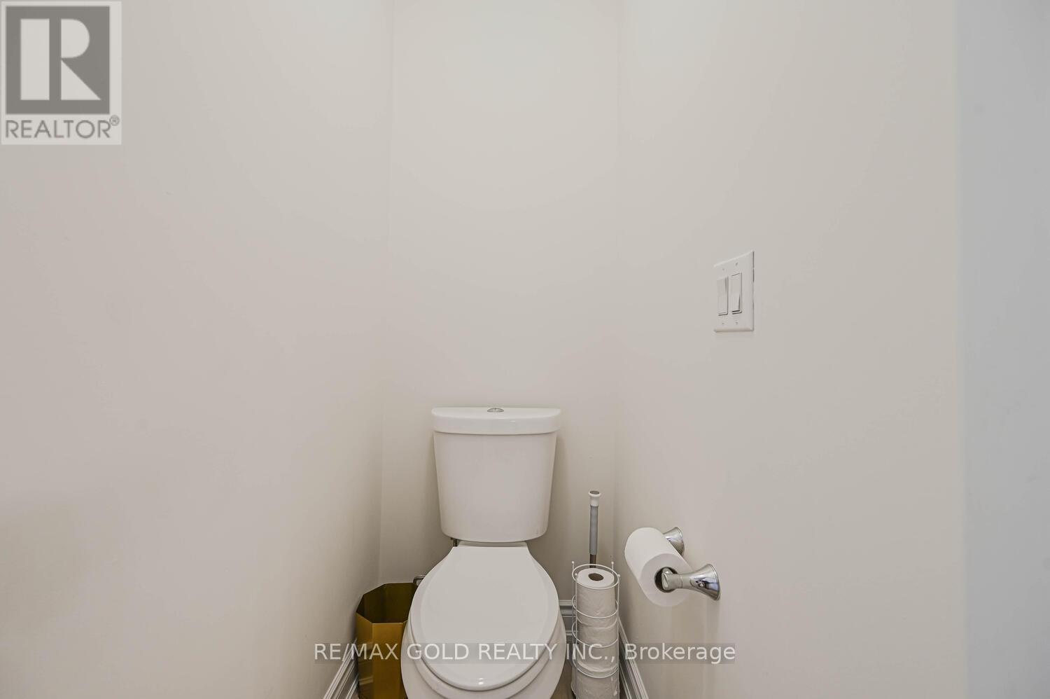 37 Scotchmere Crescent, Brampton, Ontario  L6P 3A6 - Photo 31 - W12492052