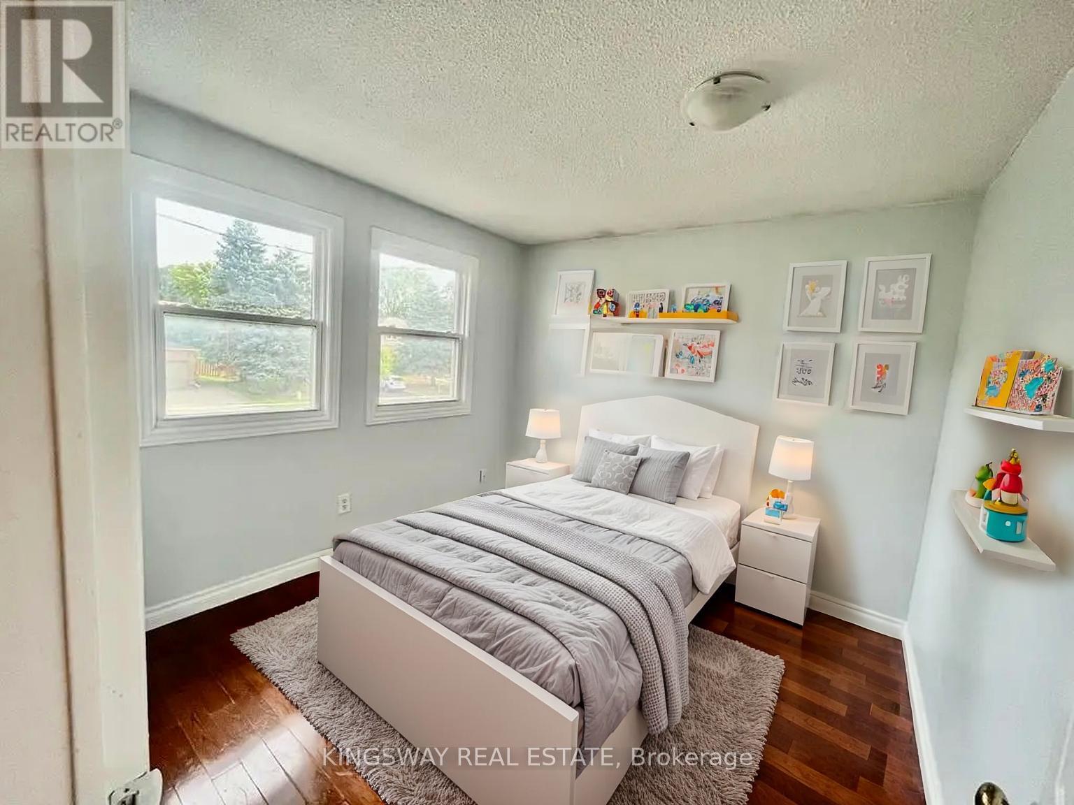 325 Salisbury Lane, Newmarket, Ontario  L3Y 8A6 - Photo 14 - N12512858