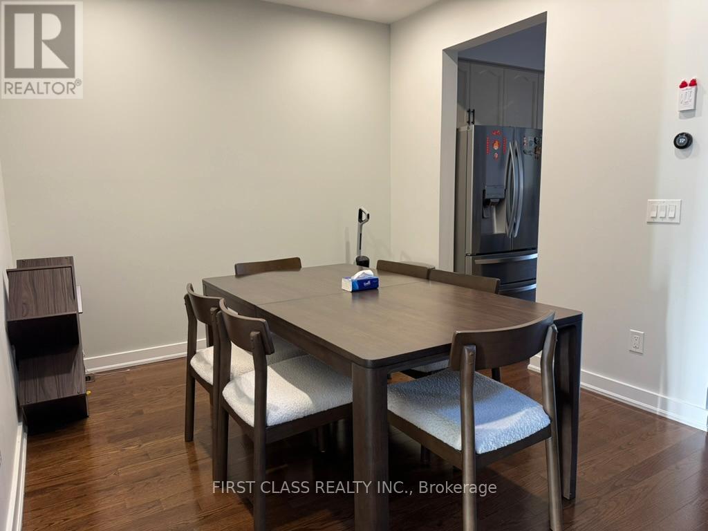 11 Denarius Crescent, Richmond Hill, Ontario  L4E 0Z4 - Photo 5 - N12512866