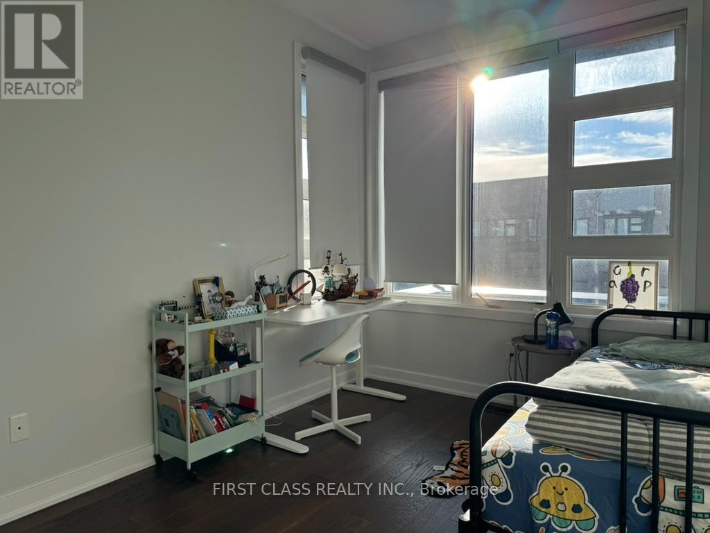 11 Denarius Crescent, Richmond Hill, Ontario  L4E 0Z4 - Photo 8 - N12512866