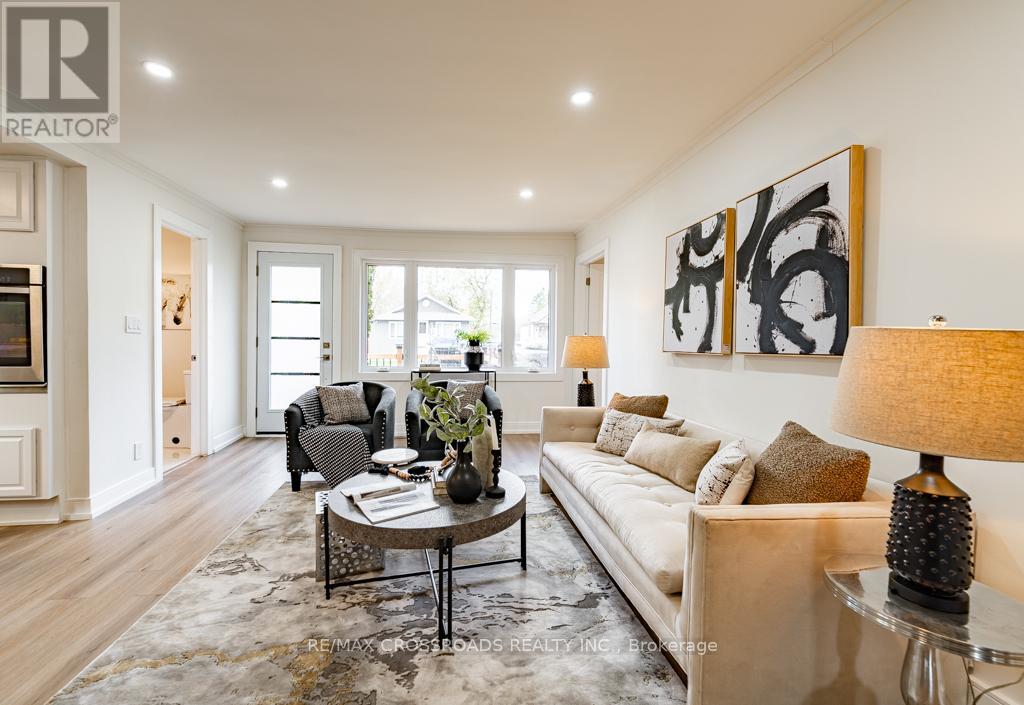 267 Pine Beach Drive, Georgina, Ontario  L4P 2V7 - Photo 13 - N12512892