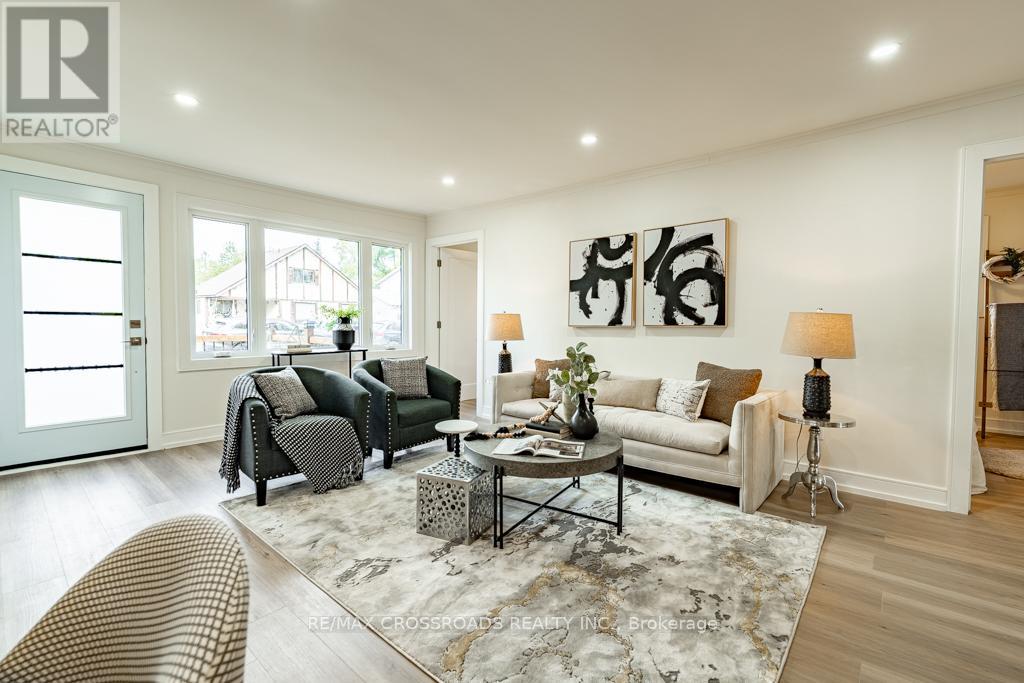 267 Pine Beach Drive, Georgina, Ontario  L4P 2V7 - Photo 14 - N12512892