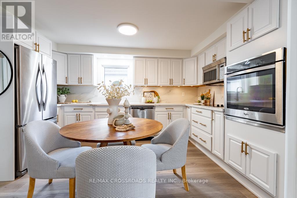 267 Pine Beach Drive, Georgina, Ontario  L4P 2V7 - Photo 16 - N12512892