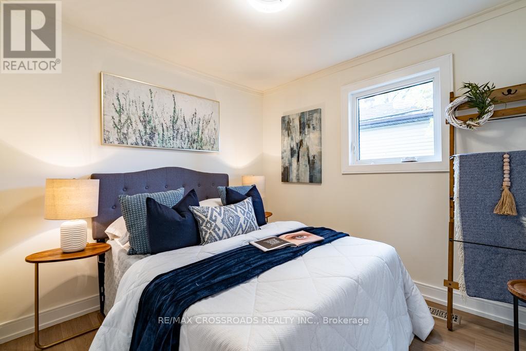 267 Pine Beach Drive, Georgina, Ontario  L4P 2V7 - Photo 21 - N12512892