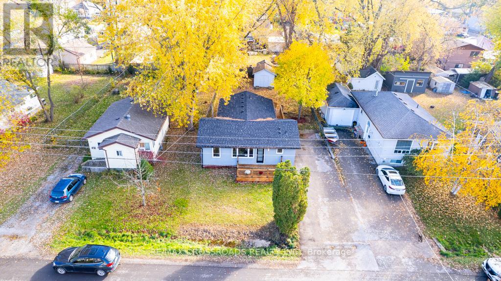 267 Pine Beach Drive, Georgina, Ontario  L4P 2V7 - Photo 3 - N12512892