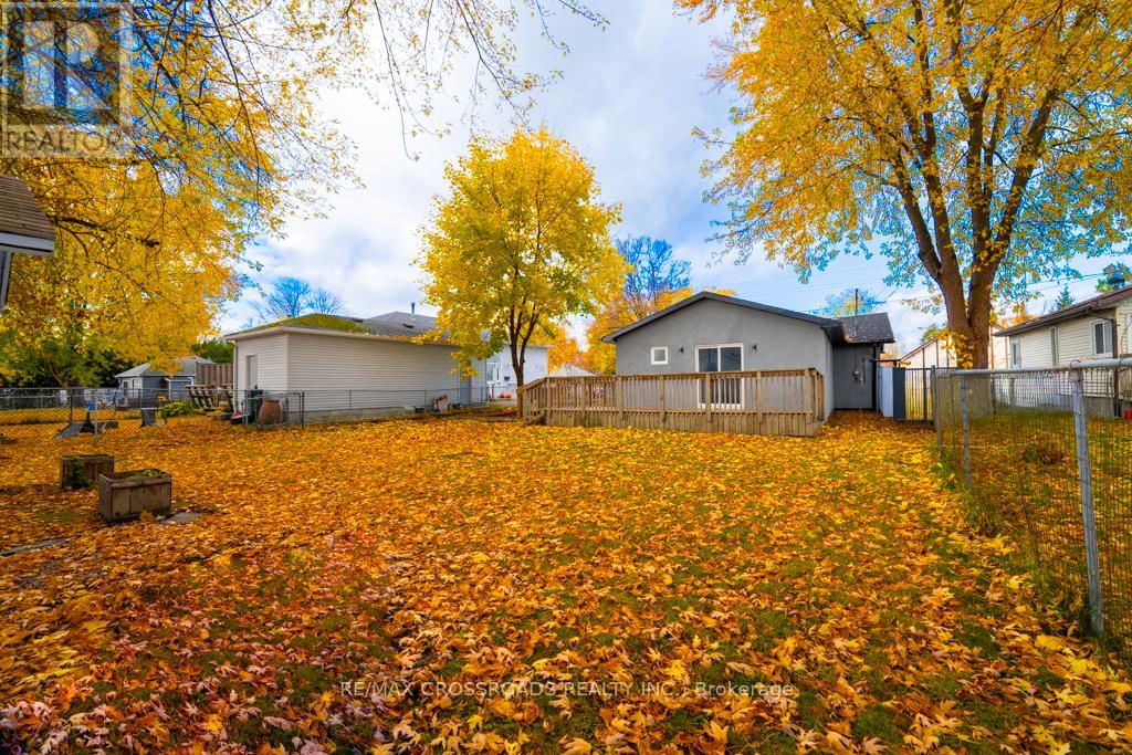 267 Pine Beach Drive, Georgina, Ontario  L4P 2V7 - Photo 31 - N12512892