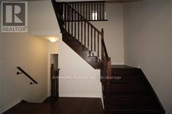 79 Mitchell Place, Newmarket, Ontario  L3Y 0C7 - Photo 8 - N12512894