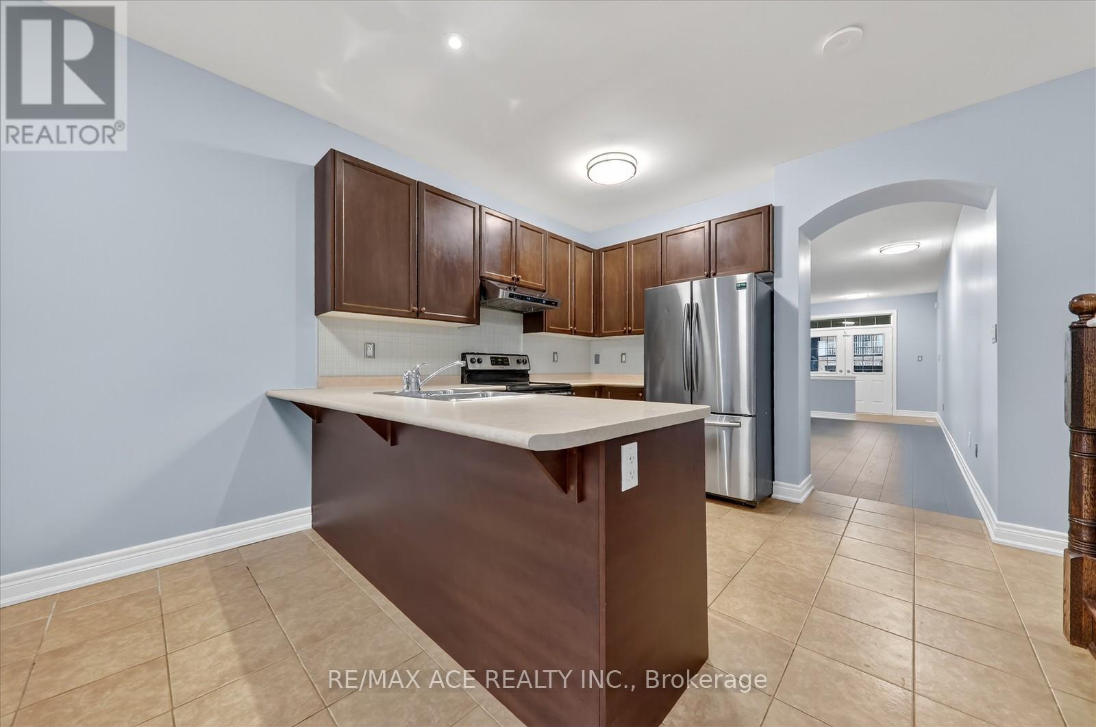 23 Grayleaf Drive, Whitchurch-Stouffville, Ontario  L4A 0V4 - Photo 11 - N12512940