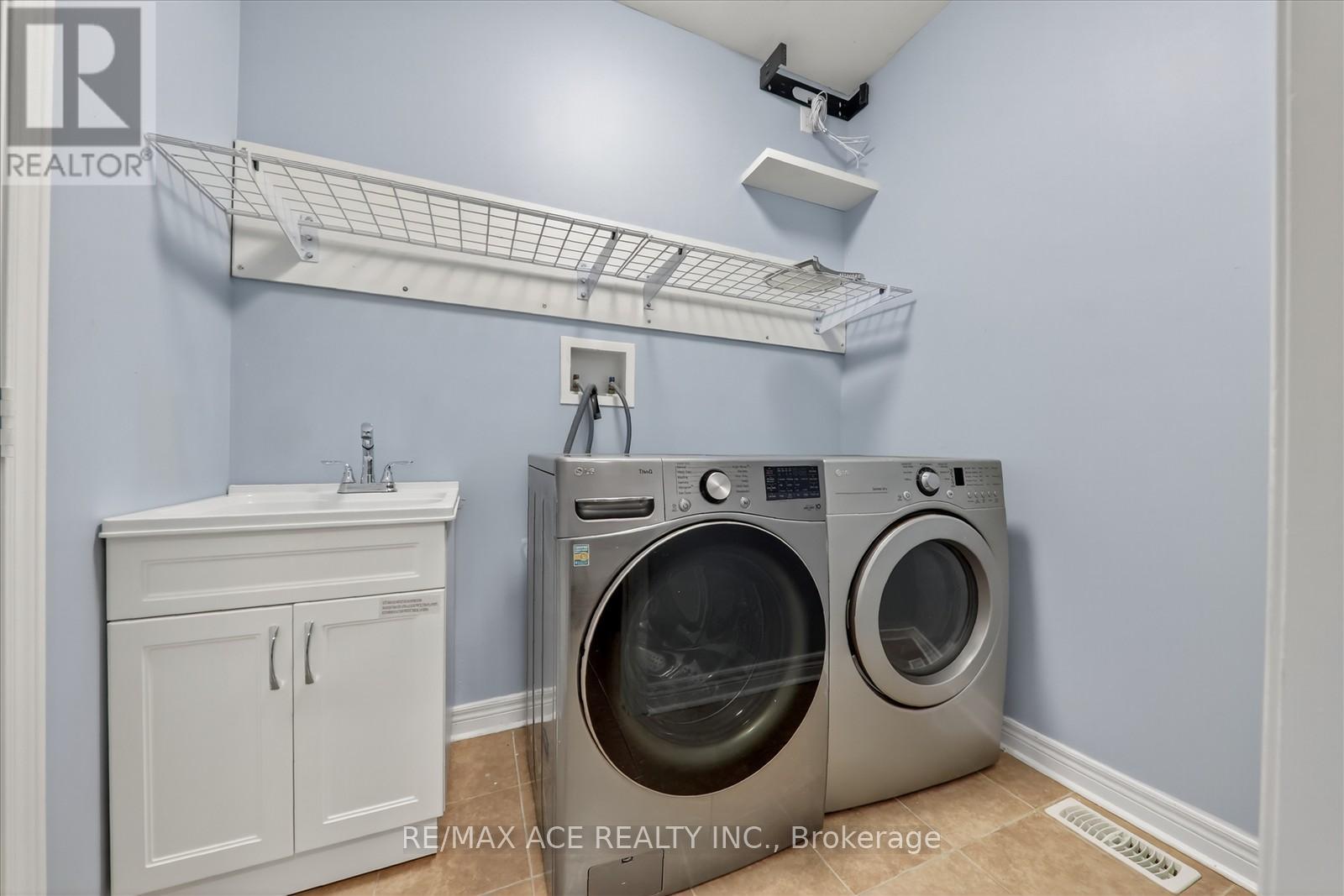 23 Grayleaf Drive, Whitchurch-Stouffville, Ontario  L4A 0V4 - Photo 18 - N12512940