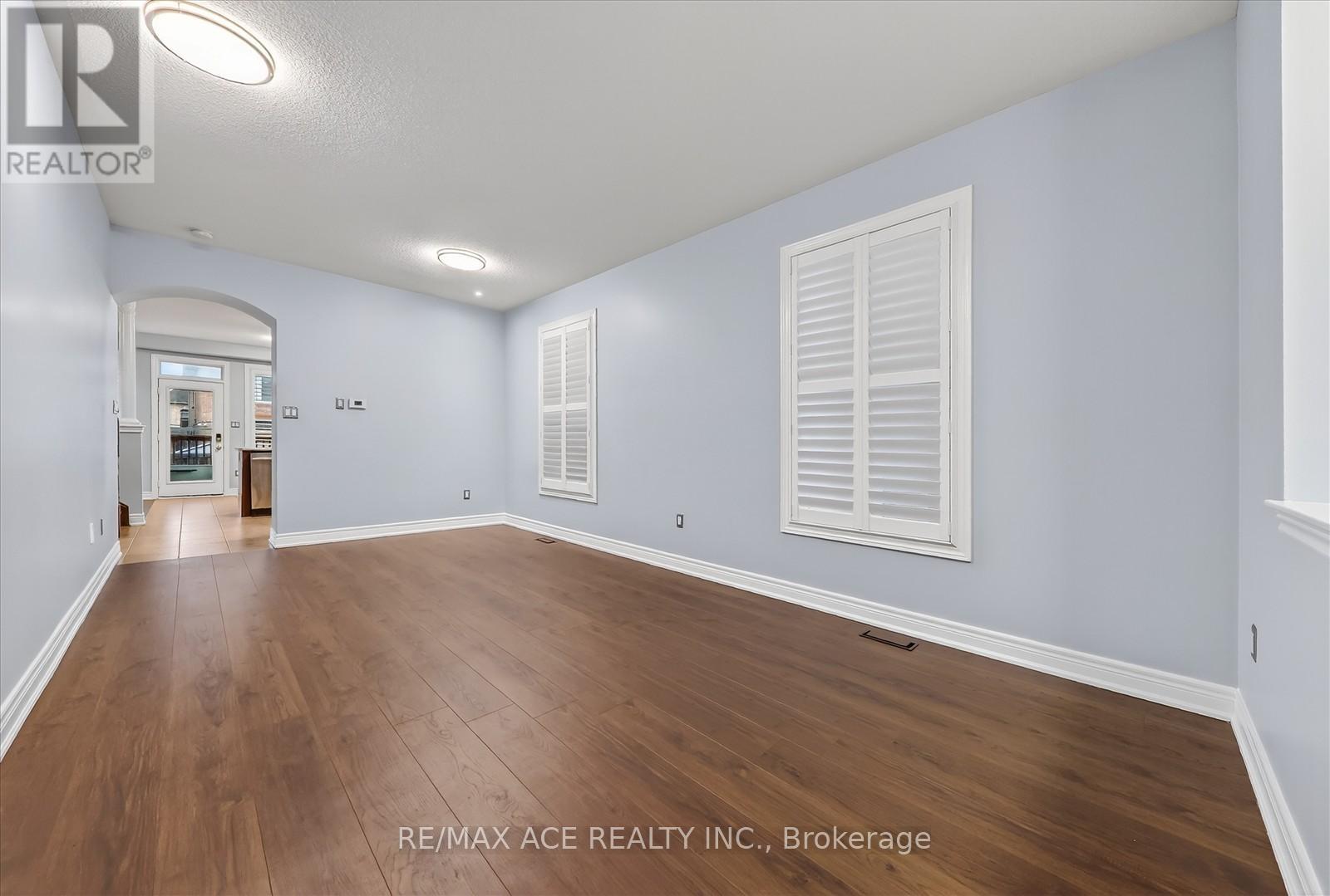 23 Grayleaf Drive, Whitchurch-Stouffville, Ontario  L4A 0V4 - Photo 6 - N12512940