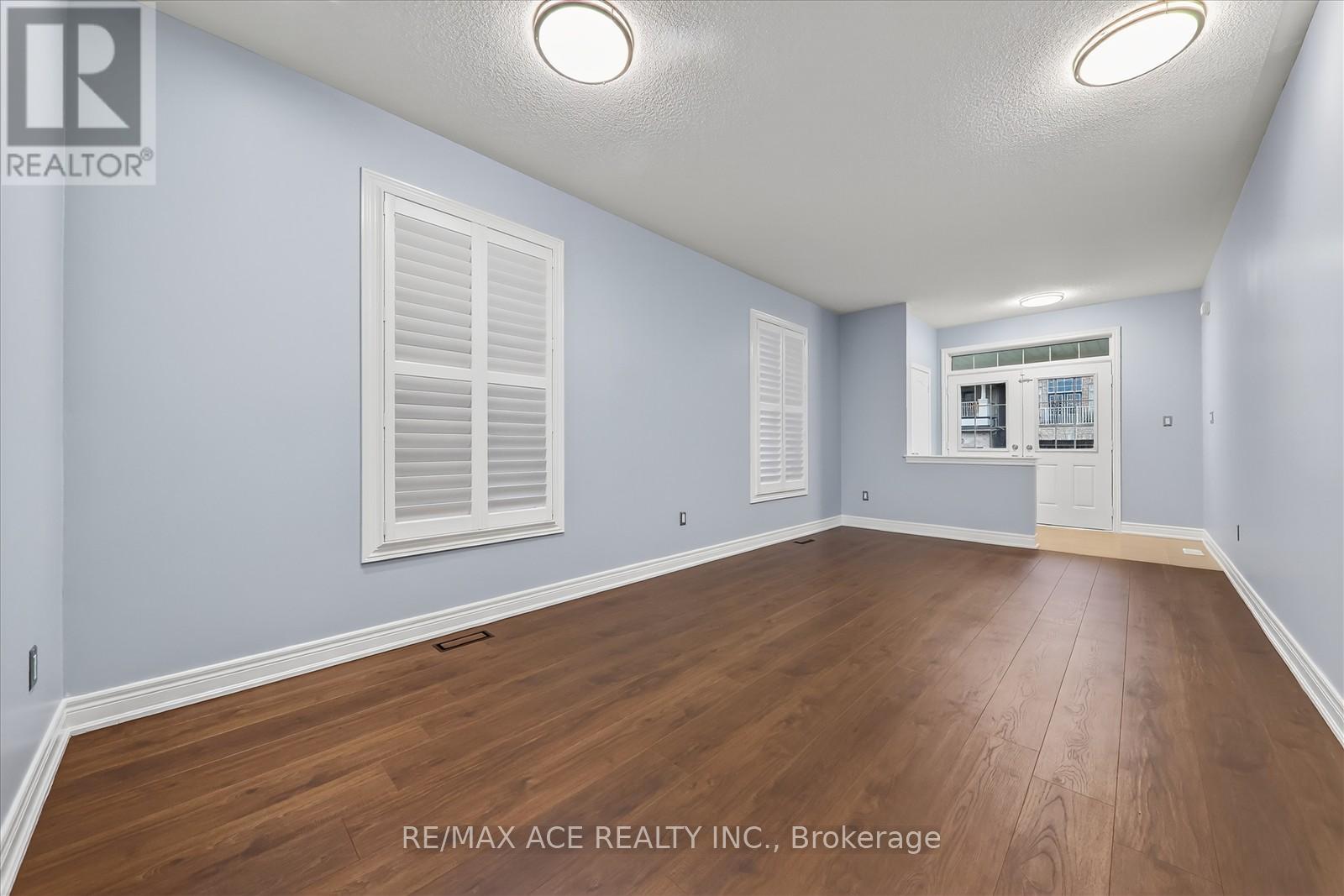 23 Grayleaf Drive, Whitchurch-Stouffville, Ontario  L4A 0V4 - Photo 7 - N12512940