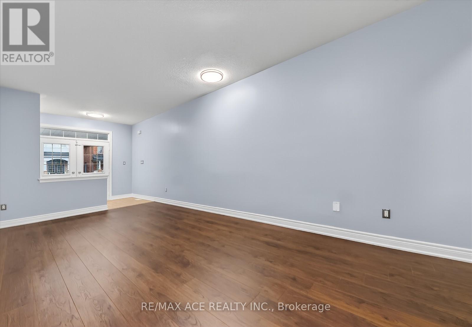 23 Grayleaf Drive, Whitchurch-Stouffville, Ontario  L4A 0V4 - Photo 8 - N12512940