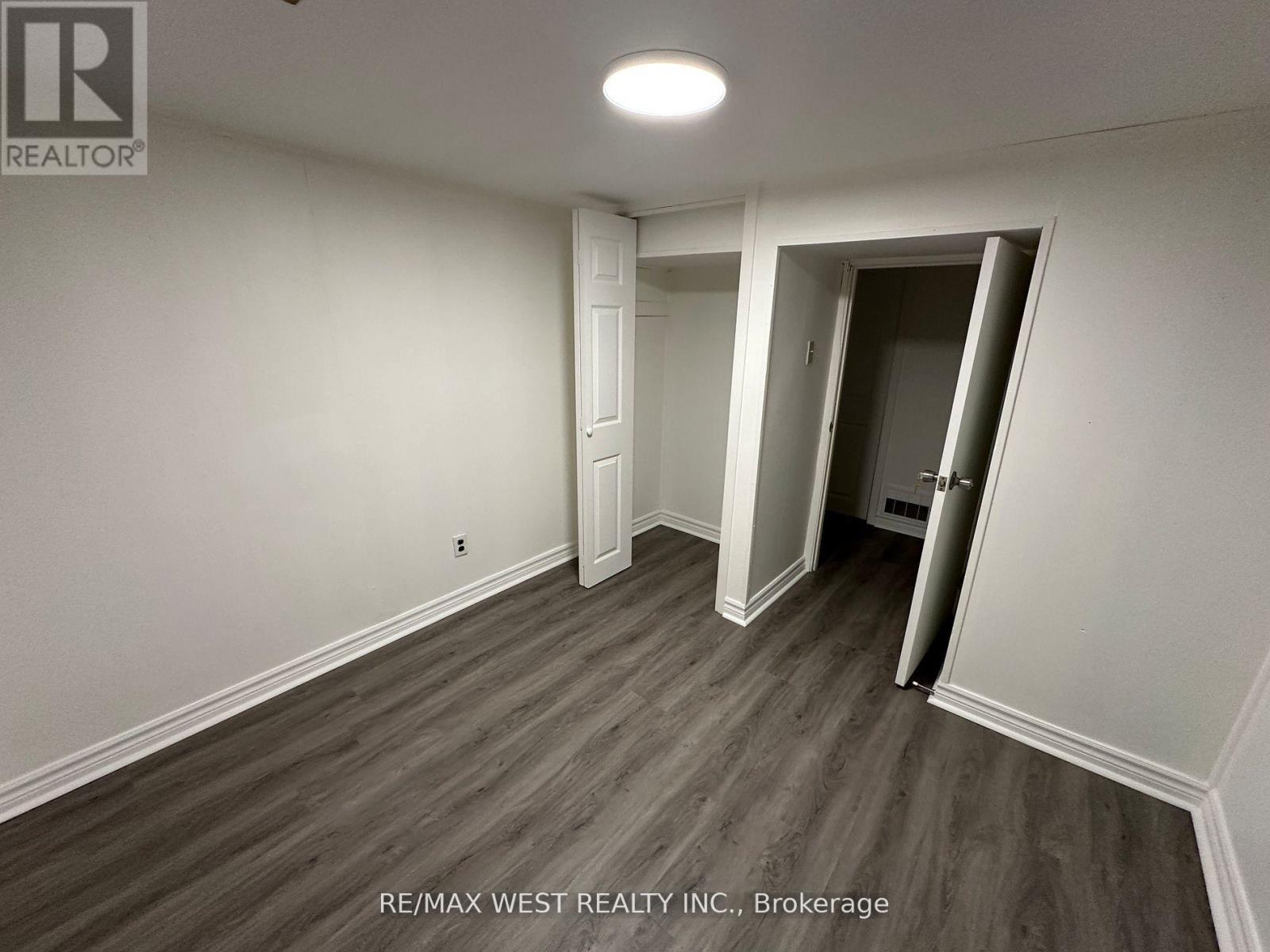 Lower - 26 Walter Avenue, Newmarket, Ontario  L3Y 2T3 - Photo 13 - N12512998