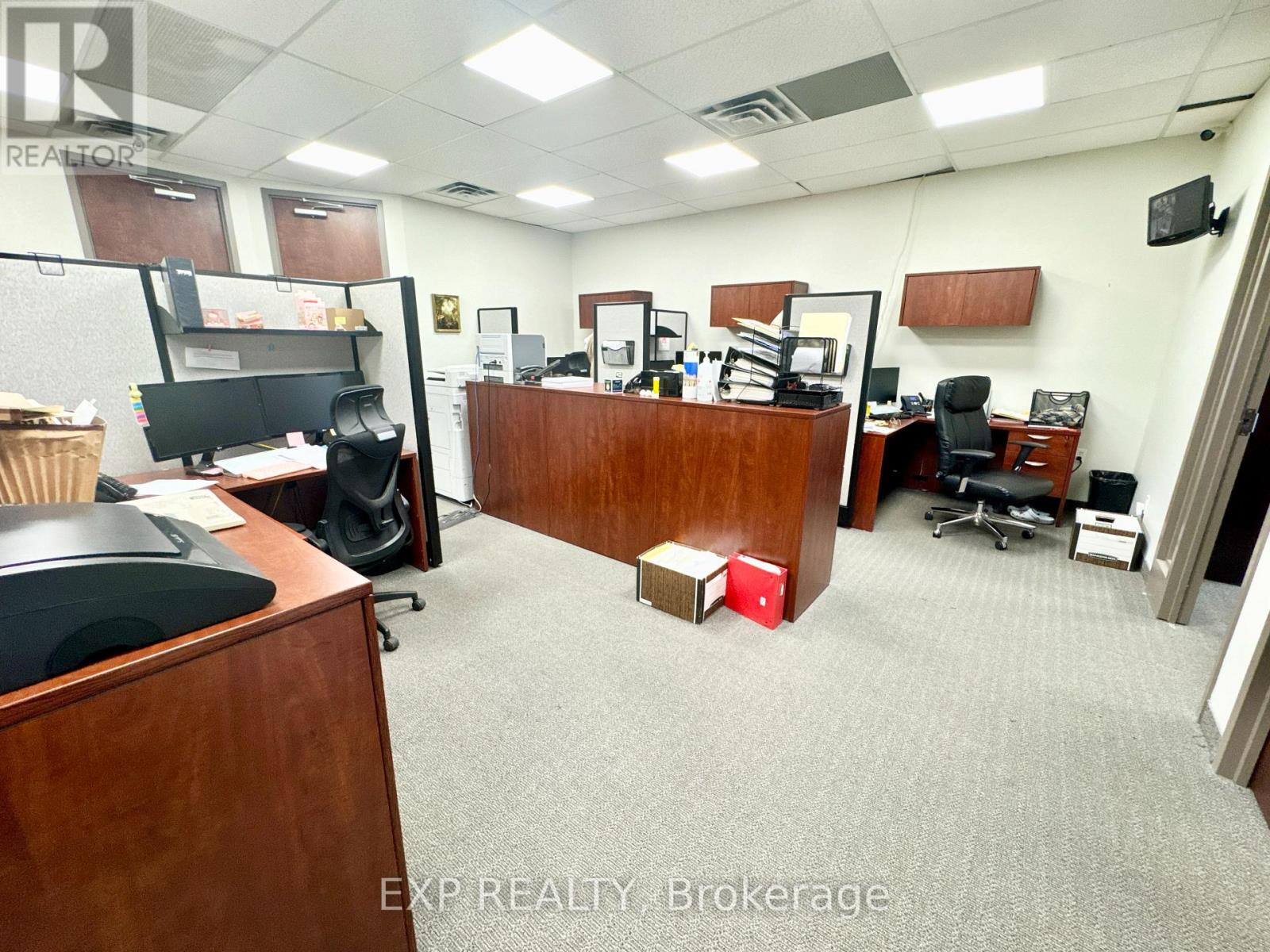 303b - 15 Wertheim Ct Court, Richmond Hill, Ontario  L4B 3H7 - Photo 10 - N12513006