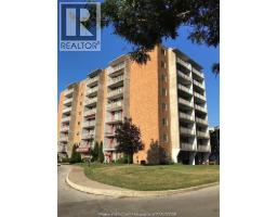 120 PICKERING Unit# 409, Amherstburg, Ontario