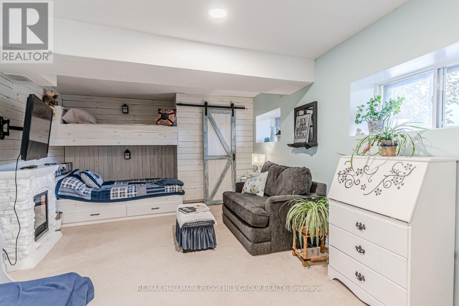 17 Stanley Avenue, Oro-Medonte, Ontario  L0L 1T0 - Photo 11 - S12512838