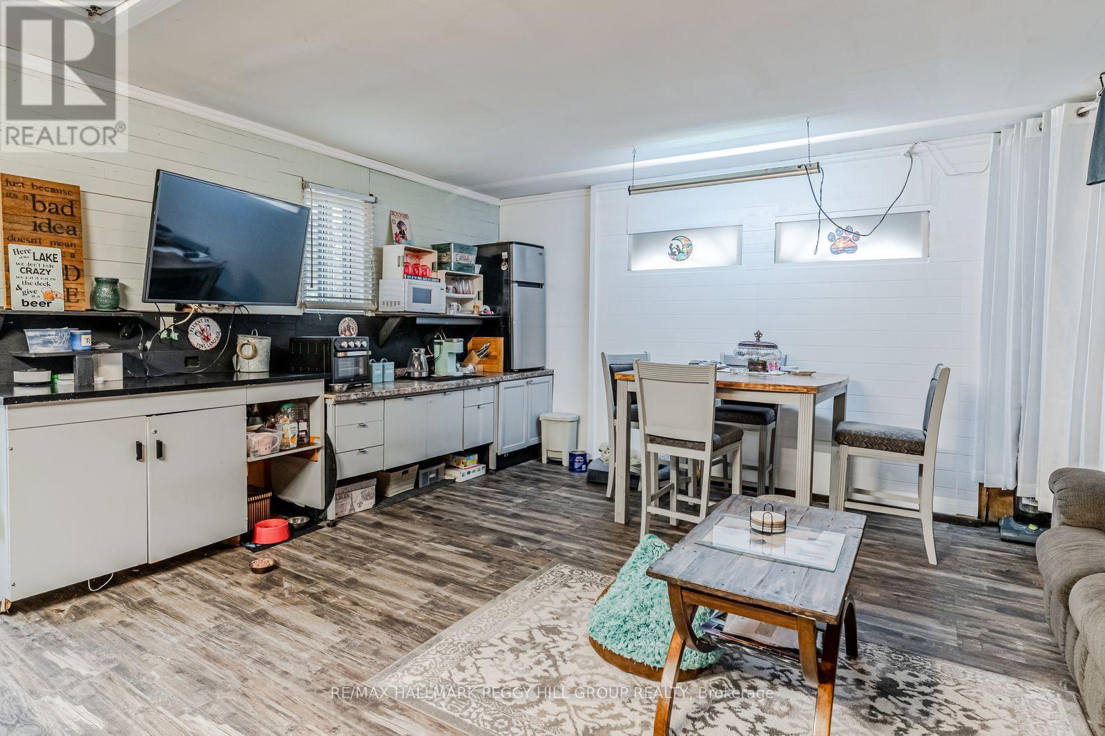 17 Stanley Avenue, Oro-Medonte, Ontario  L0L 1T0 - Photo 15 - S12512838